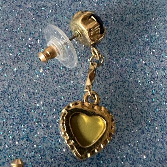 Vintage Betsey Johnson Leopard Print Red Heart Pendant Gold Statement Earrings - Picture 4 of 5